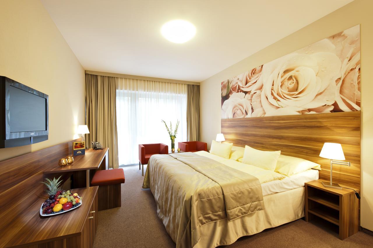 Turčianske Teplice Hotel Velka Fatra المظهر الخارجي الصورة